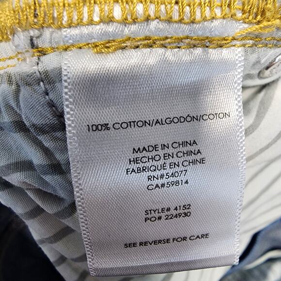 CAbi 100% Boyfriend Jeans Womens 12 34" Raw Hem Cropped Distressed Ripped 4152 - Picture 12 of 12